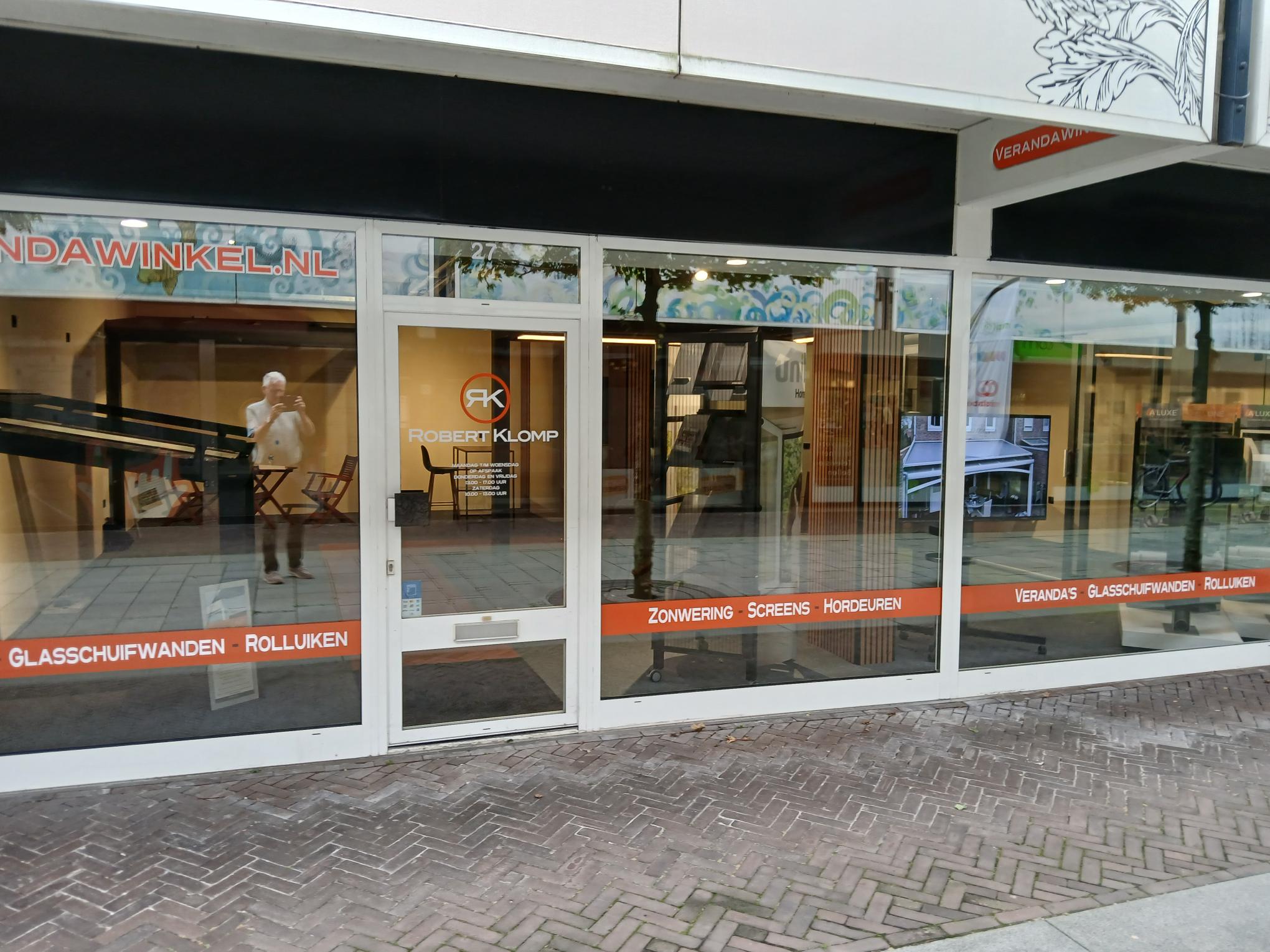 nieuwe showroom komt eraan